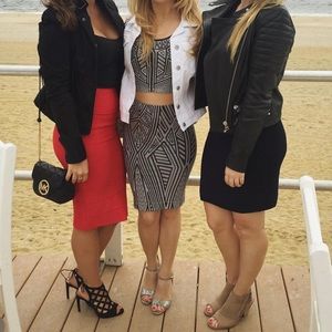 Red BCBGMAXAZRIA bandage skirt